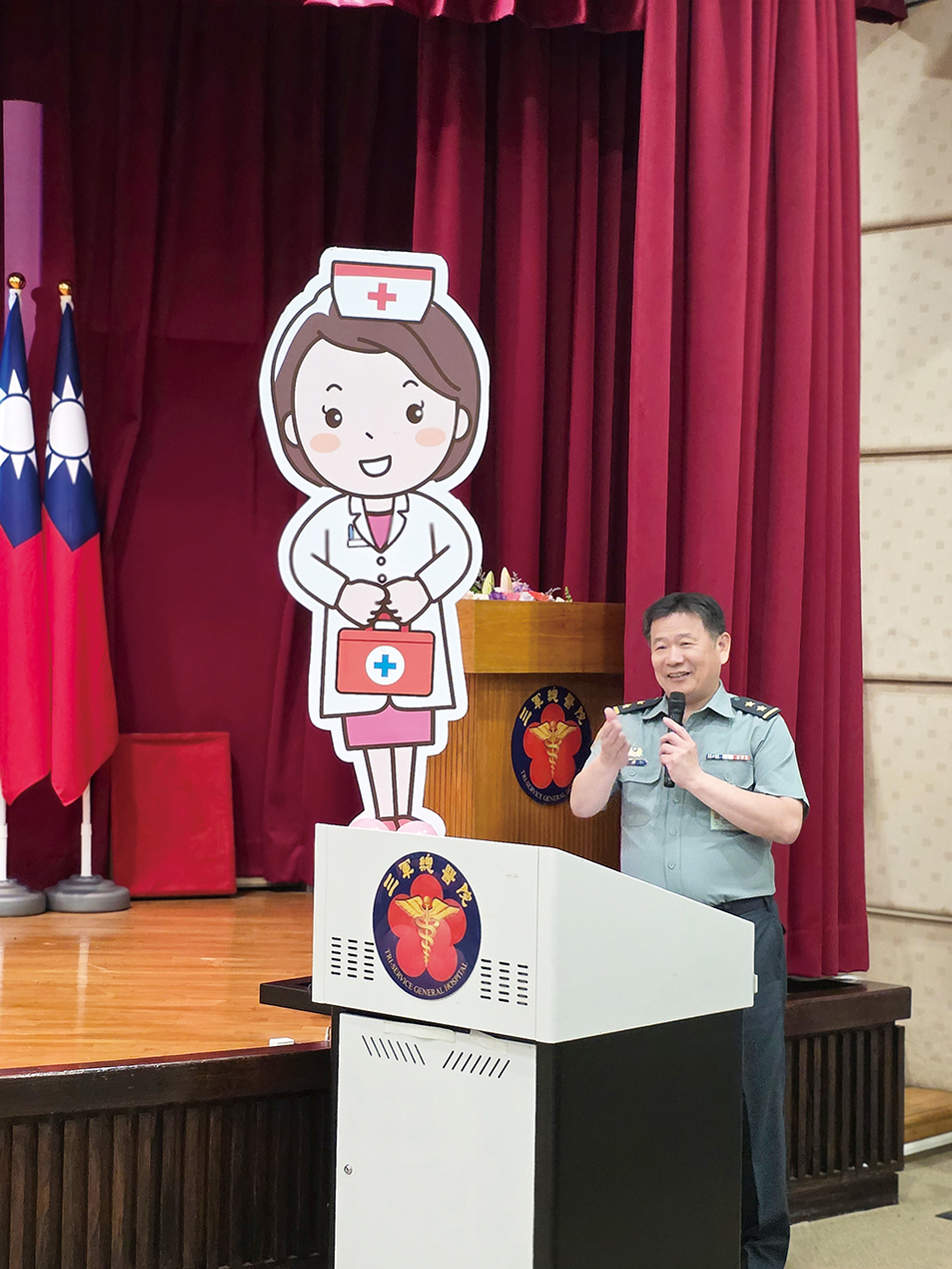 軍醫局蔡建松中將致詞